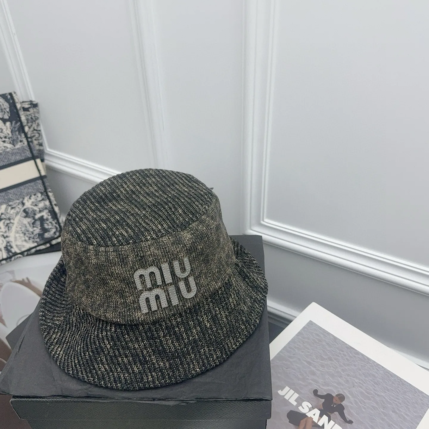Internet celebrity style Croixin 🖤 Versatile woolen hat, same style for men and women, a must-have for sweet and cool outfits in autumn and winter‼ ️